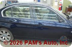 Vehicle photo 3