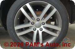 Vehicle photo 7