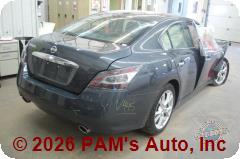 Vehicle photo 4