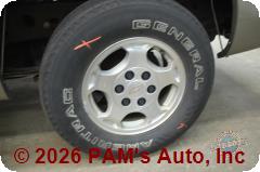 Vehicle photo 7