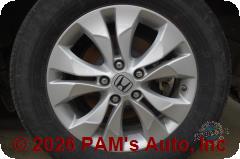 Vehicle photo 7