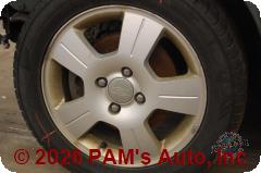 Vehicle photo 7