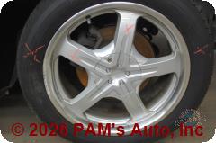 Vehicle photo 7