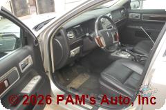 Vehicle photo 8