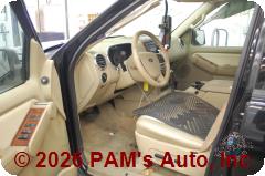 Vehicle photo 8