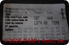 Vehicle photo 13