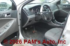 Vehicle photo 8