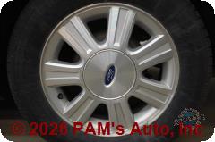Vehicle photo 7