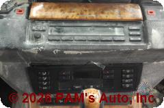 Vehicle photo 11