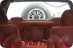Vehicle photo 9