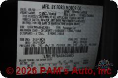 Vehicle photo 13