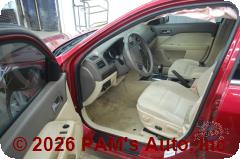 Vehicle photo 8