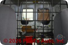 Vehicle photo 9