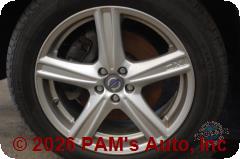 Vehicle photo 7