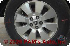 Vehicle photo 7