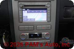 Vehicle photo 12