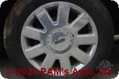 Vehicle photo 7