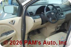 Vehicle photo 8