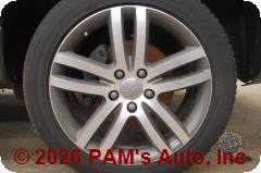 Vehicle photo 7