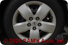 Vehicle photo 7