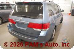 Vehicle photo 4