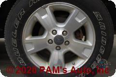 Vehicle photo 7