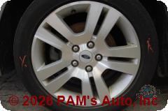 Vehicle photo 7