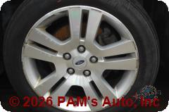 Vehicle photo 7