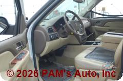 Vehicle photo 8