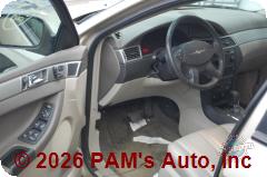 Vehicle photo 8