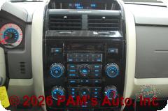 Vehicle photo 11
