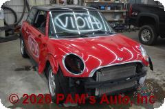 Vehicle photo 2