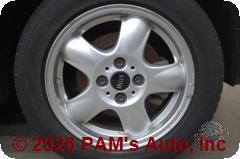 Vehicle photo 7