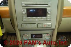 Vehicle photo 11