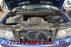 Vehicle photo 12