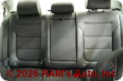 Vehicle photo 13