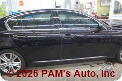 Vehicle photo 3