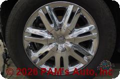Vehicle photo 7
