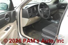 Vehicle photo 8
