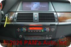 Vehicle photo 11