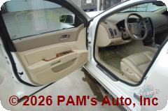Vehicle photo 8
