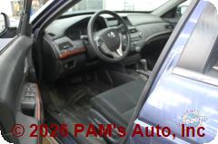 Vehicle photo 8