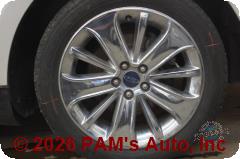 Vehicle photo 7
