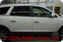 Vehicle photo 3