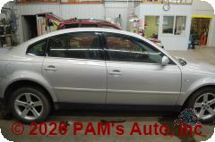 Vehicle photo 3