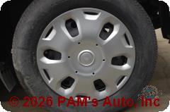Vehicle photo 7