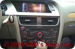 Vehicle photo 11