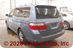 Vehicle photo 5