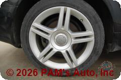 Vehicle photo 7