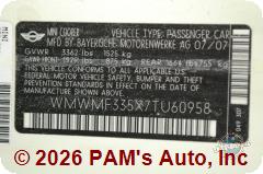 Vehicle photo 13